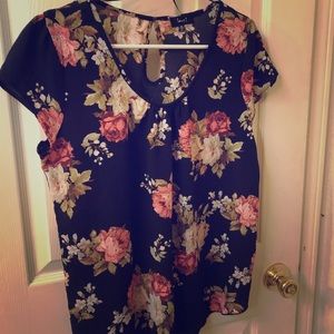 Size XL black and floral sheer top damage free